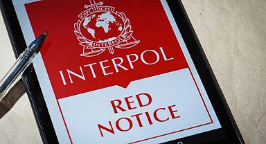 Kırmızı bültenle aranan 61 suçlu Türkiye’ye getirildi