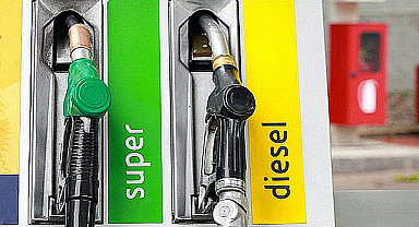Motorin ve benzinde dev indirim: Bu gece pompaya yansıyacak