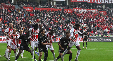 Samsunspor Beşiktaş'ın şampiyonluk umudunu bitirdi