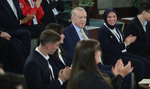 En büyük yatırımı gençlerimize yapmaya kararlılıkla devam edeceğiz