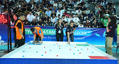 MEB Robot Yarışmasına Binlerce Genç Katıldı