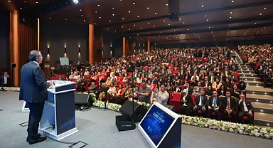 Tekin: Çocuklarımızı peşinen yargılayan bir dile asla izin veremeyiz