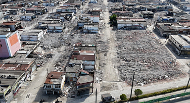 GÜLSAN SANAYİ SİTESİ’NDE YIKIMLAR DEVAM EDİYOR