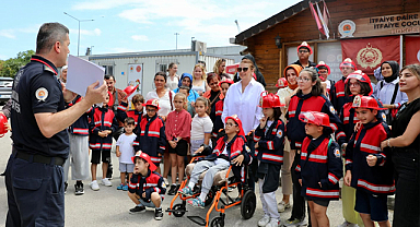 Samsun İtfaiyesi özel çocuklara mesleği tanıttı