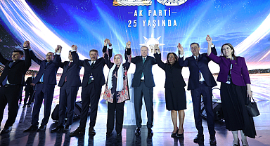 AK Parti'ye 3 milletvekili ve 7 belediye başkanı daha katıldı