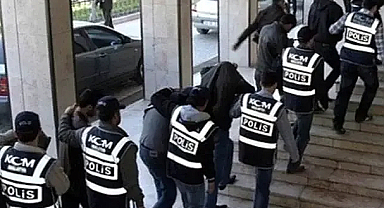 Akın Gürlek duyurdu: 16 ilde vatandaşlık operasyonu 72 gözaltı