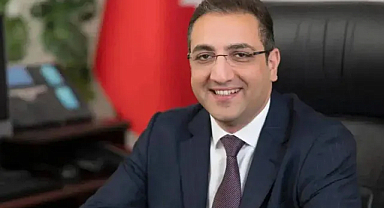 CHP'li Balçova Belediye Başkanı Onur Yiğit görevine iade edildi