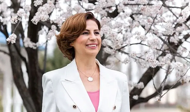Eskişehir Büyükşehir Belediye Başkanı Ayşe Ünlüce, CHP'den istifa etti