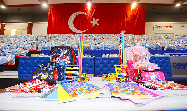 Canik Belediyesi'nden ilkokula başlayan öğrencilere destek