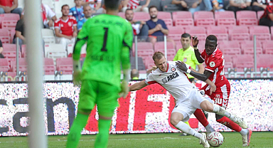Çorumspor'dan Samsunspor'a Leblebi Yağmuru