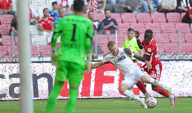 Çorumspor'dan Samsunspor'a Leblebi Yağmuru