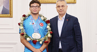 İlkadımlı Güreşçi Oğuzhan Kaya’dan Cumhurbaşkanlığı Kupası’nda Gümüş Madalya