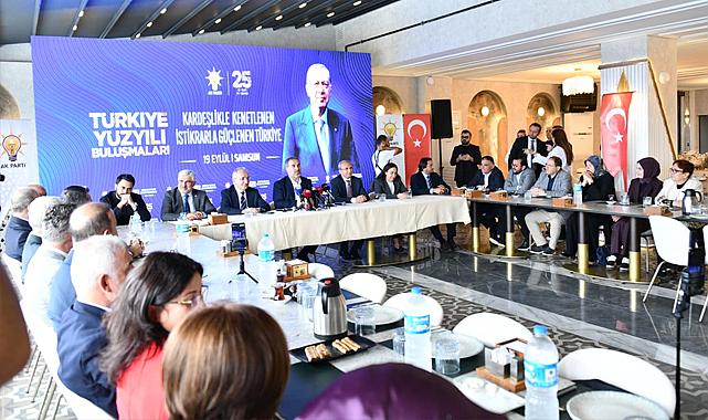 Mustafa Şen: Yeni Anayasa için referanduma gideceğiz