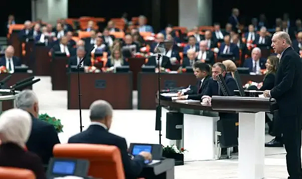 Parti yeni ama kafa CHP kafası