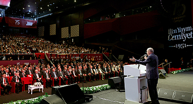 Erdoğan, gençlerimizi sınır tanımayan tekno-oligarklardan koruyacağız