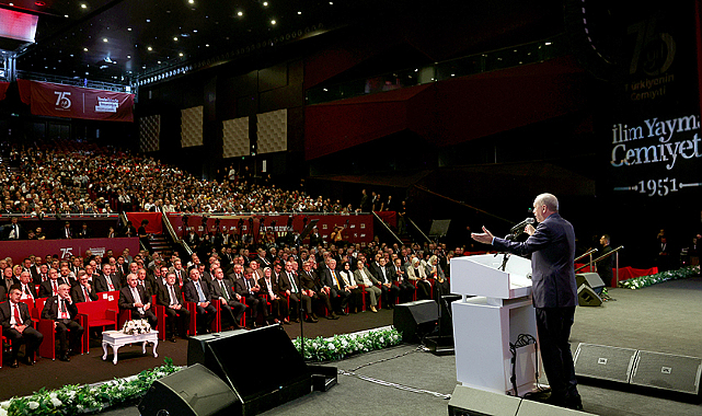 Erdoğan, gençlerimizi sınır tanımayan tekno-oligarklardan koruyacağız