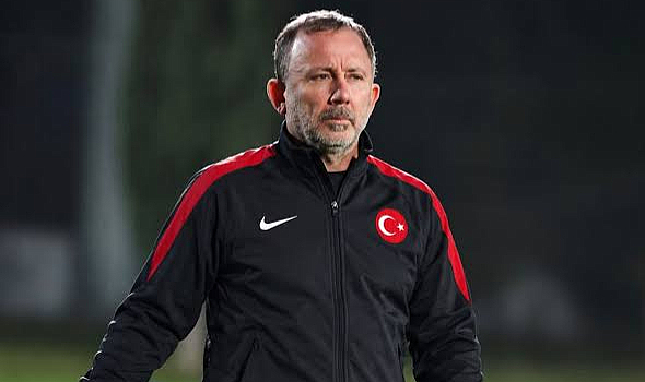 Milli Takım Sergen Yalçın'a Emanet