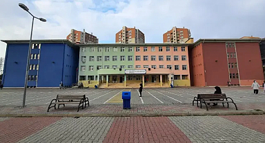 Okulda bıçaklı kavga: Beş öğrenci yaralandı